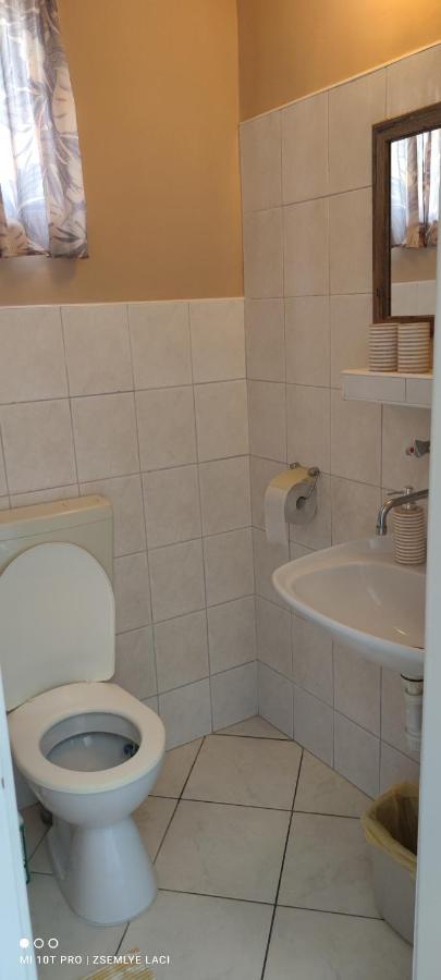 Apartamento Hodosi Apartman Veľký Meder Exterior foto