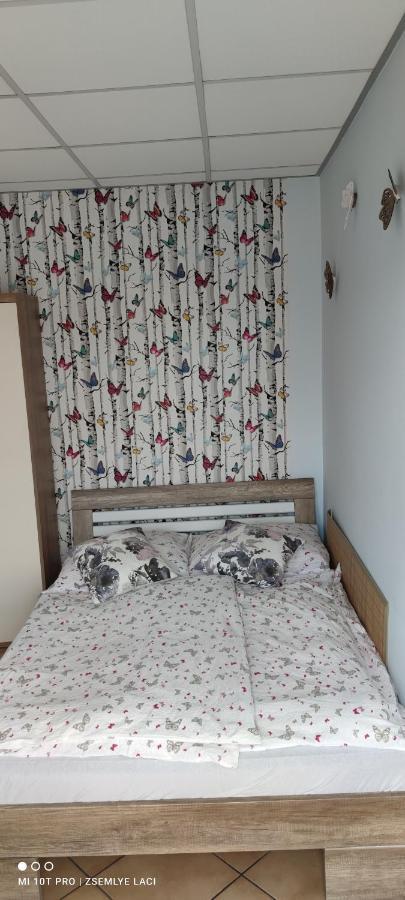 Apartamento Hodosi Apartman Veľký Meder Exterior foto